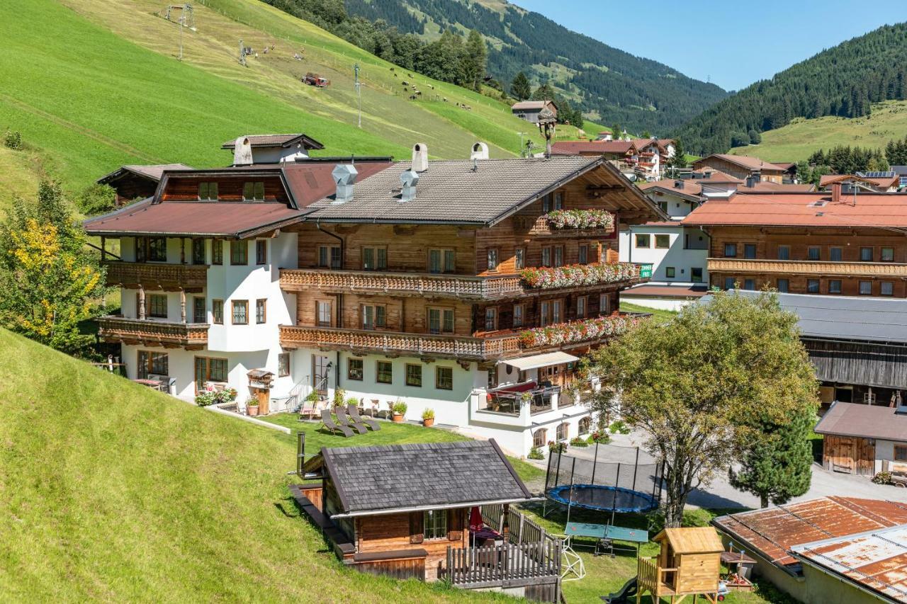 Hotel Garni Hanslerhof " Urlaub Am Bauernhof " Gerlos Kültér fotó